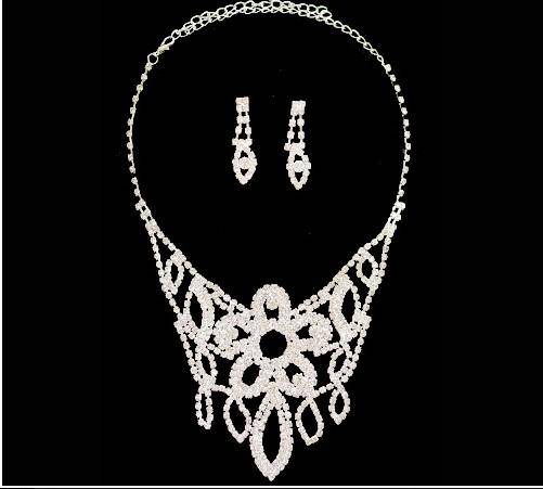 EXQUISITE CLEAR AUSTRIAN RHINESTONE CRYSTAL NECKLACE EARRINGS SET BRIDAL - Buckles BIZZ