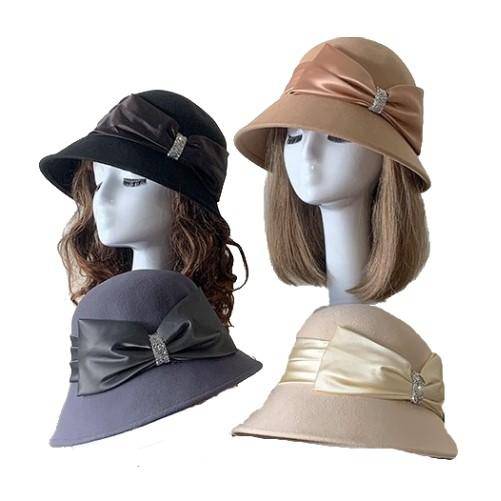 Women display picture 1